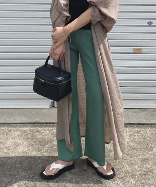 Re:EDIT（リエディ）の「360度ストレッチリブカットキックフレアレギパン（その他パンツ・レディース・ミックスグレー/パープル/ベージュ/キャメル/レッド/ブラック/グリーン/モカ/オフホワイト・AS/AM/LARGE/MEDIUM/SMALL/AL）」の6枚目の写真