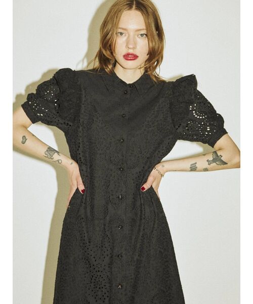 jouetie（ジュエティ）の「フリルショルダーコットンワンピース（ワンピース・レディース・オフホワイト/ブラック/グリーン・MEDIUM）」の8枚目の写真