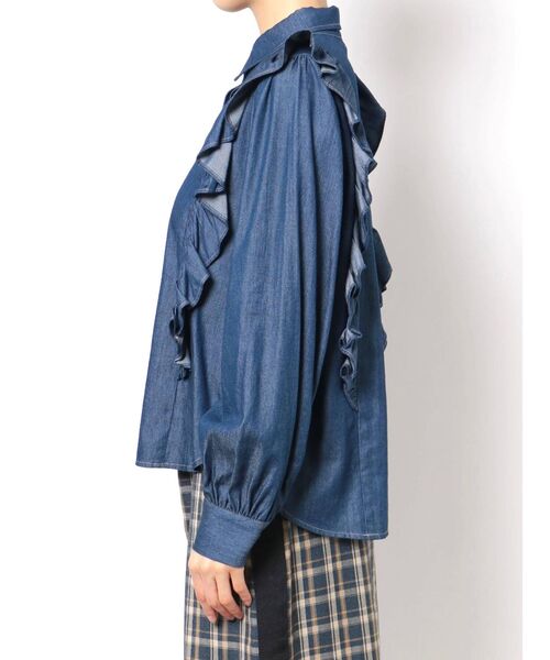 COTORICA（コトリカ）の「【THE DAYZ TOKYO】フリルデニムブラウス（シャツ/ブラウス・レディース・インディゴブルー・SMALL/MEDIUM）」の7枚目の写真