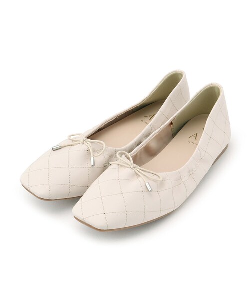 AG by aquagirl（エージーバイアクアガール）の「◆キルティングバレエ（その他シューズ・レディース・ベージュ/オフホワイト・02/03）」の2枚目の写真