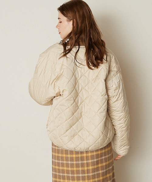 PURIL（ピュリル）の「【PURIL】ボアキルティングリバーシブルジャケット（ブルゾン・レディース・ブラック/アイボリー/モカ・S/M）」の5枚目の写真