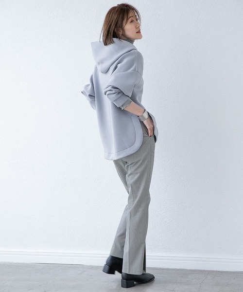 A part by（アパートバイ）の「ボンディングラウンドパーカー　218264（パーカー・レディース・チャコールグレー/ライトブルー/アイボリー・FREE）」の11枚目の写真