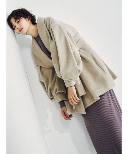 LAGUNAMOON（ラグナムーン）の「バックタックボリュームスリーブコート（その他アウター・レディース・ベージュ/マスタード/バイオレット・FREE）」の8枚目の写真