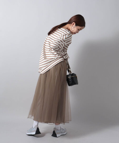 fredy couleur（フレディクルール）の「チュールギャザースカート（スカート・レディース・チャコールグレー/ブラウン・38）」の6枚目の写真