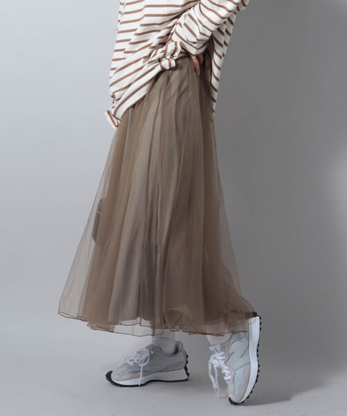 fredy couleur（フレディクルール）の「チュールギャザースカート（スカート・レディース・チャコールグレー/ブラウン・38）」の7枚目の写真