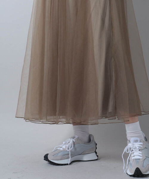 fredy couleur（フレディクルール）の「チュールギャザースカート（スカート・レディース・チャコールグレー/ブラウン・38）」の17枚目の写真