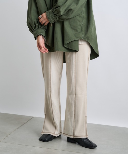 CIAOPANIC TYPY(チャオパニックティピー)の「ワッフル切り替えカットパンツ(その他パンツ・レディース・レッド/ブラック/アイボリー・ONE SIZE)」の2枚目の写真