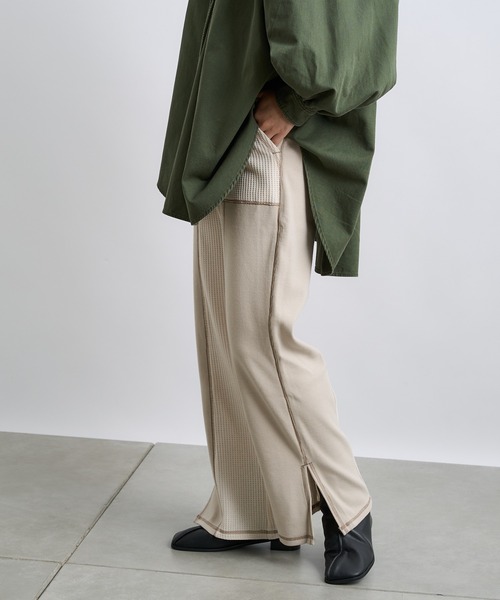 CIAOPANIC TYPY(チャオパニックティピー)の「ワッフル切り替えカットパンツ(その他パンツ・レディース・レッド/ブラック/アイボリー・ONE SIZE)」の5枚目の写真