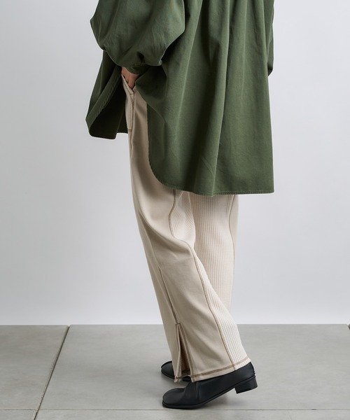 CIAOPANIC TYPY(チャオパニックティピー)の「ワッフル切り替えカットパンツ(その他パンツ・レディース・レッド/ブラック/アイボリー・ONE SIZE)」の6枚目の写真