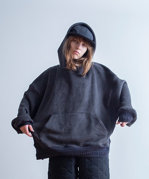 Universal Style Wear（ユニバーサルスタイルウェア）の「Universal Style Wear ライアー ルーズフーディー（パーカー・メンズ・ネイビー/カーキ/キャメル/ブラック・LARGE/MEDIUM/X-LARGE）」の2枚目の写真