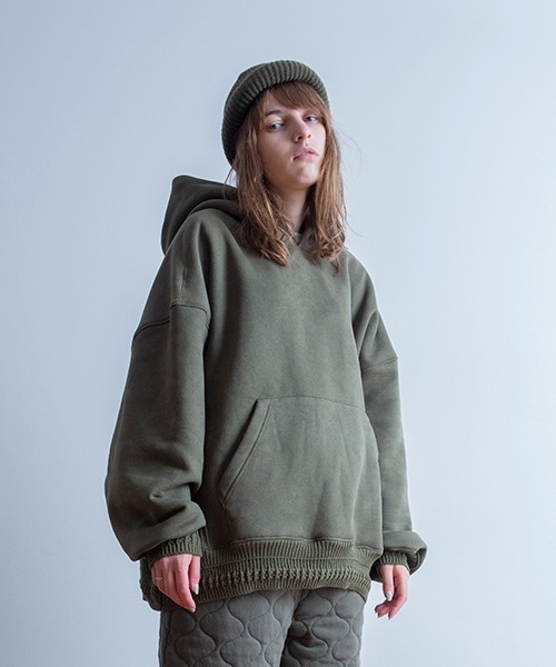 Universal Style Wear（ユニバーサルスタイルウェア）の「Universal Style Wear ライアー ルーズフーディー（パーカー・メンズ・ネイビー/カーキ/キャメル/ブラック・LARGE/MEDIUM/X-LARGE）」の18枚目の写真