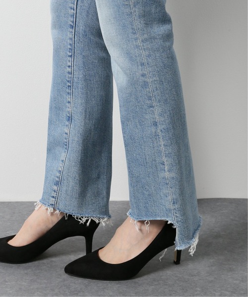 MOTHER DENIM（マザーデニム）の「【MOTHER】 THE INSIDER CROP STEP FRAY（デニムパンツ・レディース・サックスブルー・27/25/26）」の14枚目の写真