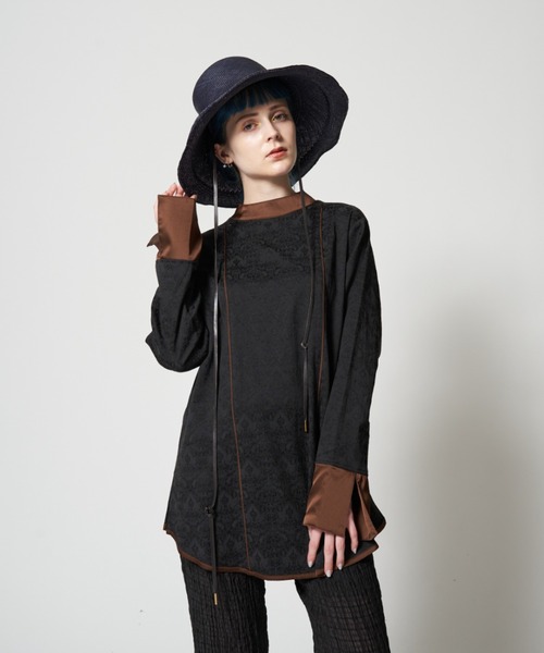 Solace（ソレイス）の「レースジャガードパイピングブラウス（シャツ/ブラウス・レディース・ブラック/ホワイト・FREE）」の2枚目の写真