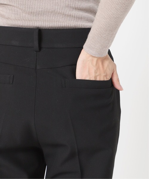 Noble（ノーブル）の「キャロットシルエットステップヘムパンツ