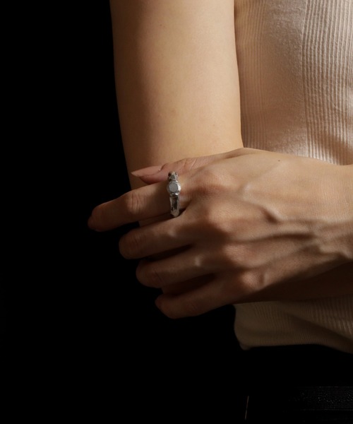e.m.（イーエム）の「メタルジルコニアリング（リング・レディース・シルバー・#17/#9/#11/#15/#19/#13）」の6枚目の写真