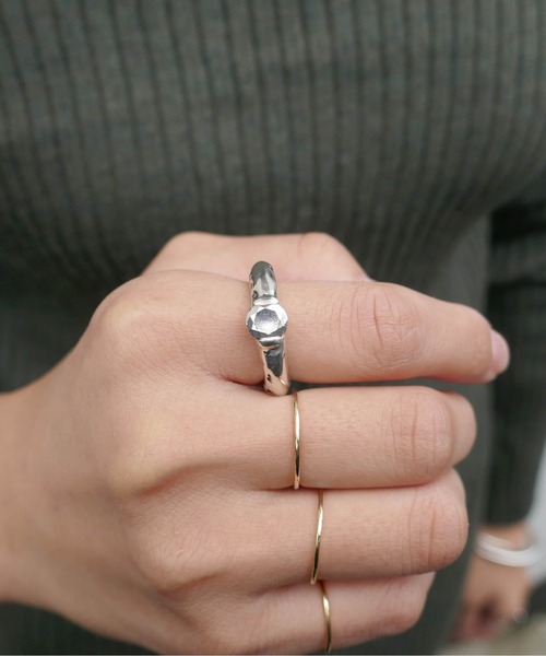 e.m.（イーエム）の「メタルジルコニアリング（リング・レディース・シルバー・#17/#9/#11/#15/#19/#13）」の4枚目の写真