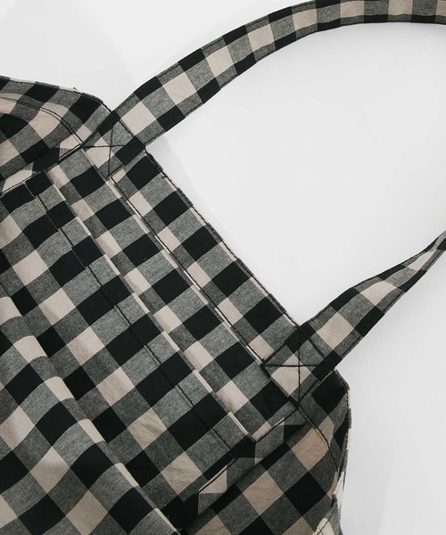 POU DOU DOU（プードゥドゥ）の「ウェザーギンガムポケッタブルトートバッグ（トートバッグ・レディース・ブルー/スミクロ・8）」の22枚目の写真