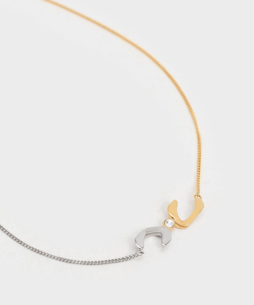 CHARLES & KEITH（チャールズ & キース）の「ジェムエンベリッシュド スカルプチャーペンダントネックレス / Gem-Embellished Sculptural Pendant Necklace（ネックレス・レディース・マルチ/ゴールド系その他・FREE）」の9枚目の写真