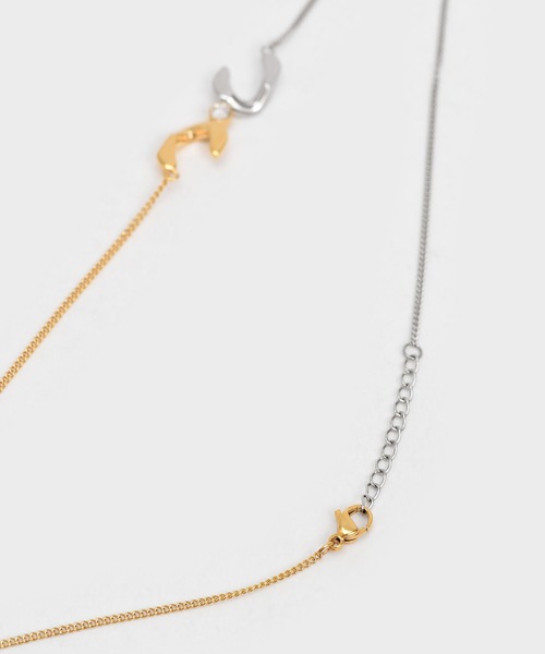 CHARLES & KEITH（チャールズ & キース）の「ジェムエンベリッシュド スカルプチャーペンダントネックレス / Gem-Embellished Sculptural Pendant Necklace（ネックレス・レディース・マルチ/ゴールド系その他・FREE）」の10枚目の写真