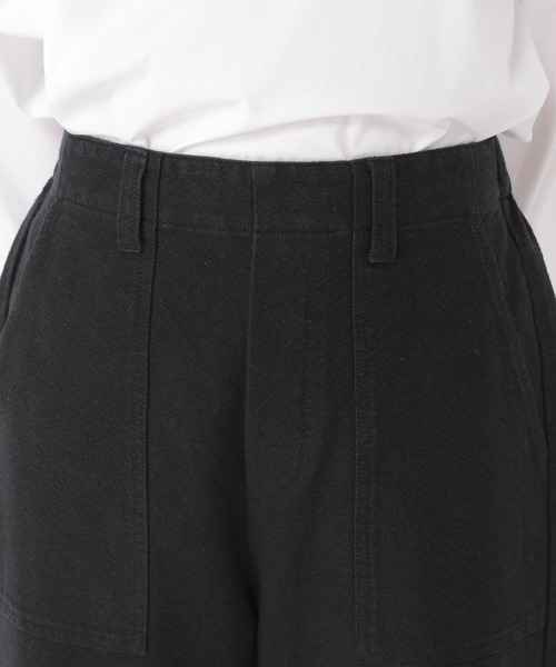 studio CLIP（スタディオクリップ）の「ナチュラルオックスベイカーパンツ（その他パンツ・レディース・ブラック/カーキ/アイボリー・MEDIUM/LARGE）」の17枚目の写真