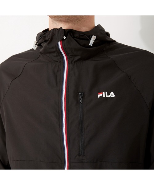 FILA GOLF(フィラゴルフ )の「FILA GOLF/フィラゴルフ ハイネックフード ラグランスリーブ ポケッタブルブルゾン/撥水加工 吸汗速乾 UVカット/ゴルフウェア/メンズ(ブルゾン・メンズ・ブルー/ブラック/ネイビー・LL/M/3L/L)」の9枚目の写真