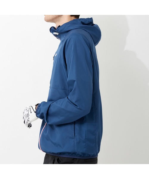 FILA GOLF(フィラゴルフ )の「FILA GOLF/フィラゴルフ ハイネックフード ラグランスリーブ ポケッタブルブルゾン/撥水加工 吸汗速乾 UVカット/ゴルフウェア/メンズ(ブルゾン・メンズ・ブルー/ブラック/ネイビー・LL/M/3L/L)」の16枚目の写真