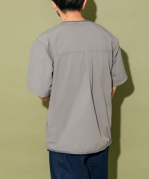 EKAL（エカル）の「『別注』BURLAP OUTFITTER×EKAL　サプレックスナイロンSSプルオーバー（Tシャツ/カットソー・メンズ・ブラック/グレー・MEDIUM/LARGE）」の18枚目の写真