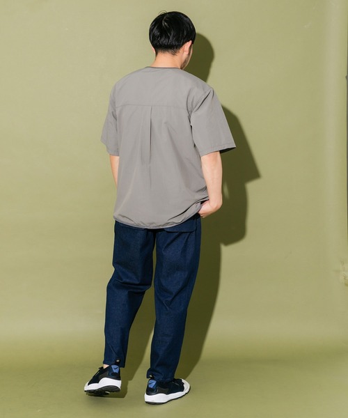EKAL（エカル）の「『別注』BURLAP OUTFITTER×EKAL　サプレックスナイロンSSプルオーバー（Tシャツ/カットソー・メンズ・ブラック/グレー・MEDIUM/LARGE）」の20枚目の写真