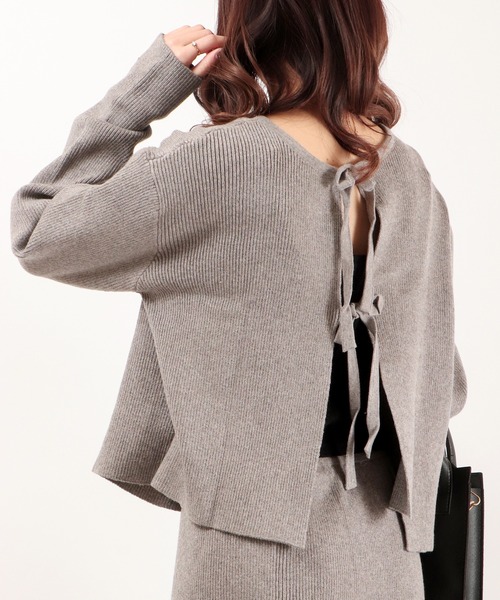 EACH.(イーチ)の「EACH 2wayバックリボンプルオーバー(ニット/セーター・レディース・グレー/イエロー・FREE)」の8枚目の写真