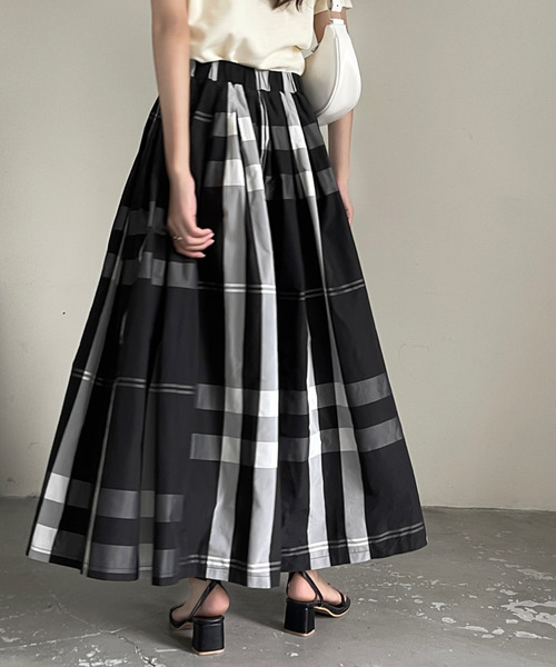 emi+（エミプラス）の「マルチチェックフレアスカート（スカート・レディース・ネイビー/ブラック/ベージュ/レッド/ブルー/オレンジ/グリーン/ブルーグリーン/イエロー/ライトブルー/グレー/モスグリーン・FREE）」の20枚目の写真