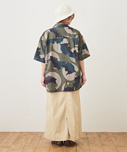 CUBE SUGAR（キューブシュガー）の「アクティブストレッチ総柄アウトドア半袖開襟シャツ（シャツ/ブラウス・レディース・カモフラージュ/オレンジ系その他/ネイビー×ホワイト・M）」の10枚目の写真