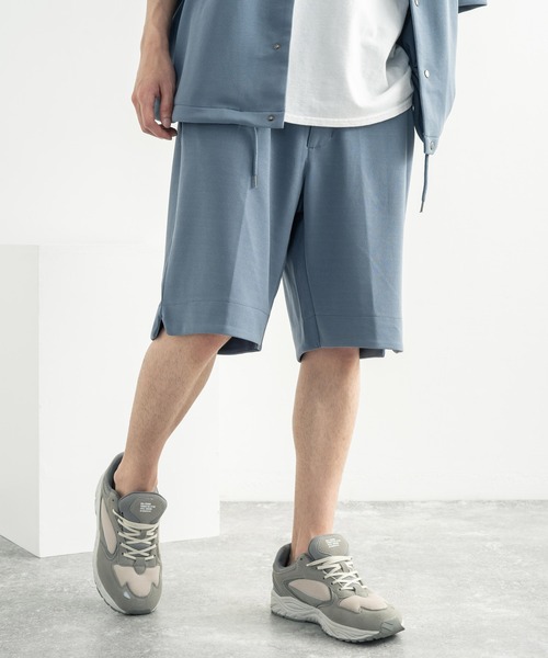 Rocky Monroe(ロッキーモンロー)の「カットジョーゼットリラックスストレッチ ワンタックワイドショートパンツ(その他パンツ・メンズ・ネイビー/ベージュ/ライトブルーグレー/杢グレー/ブラック/ホワイト・M/L/XL)」の2枚目の写真