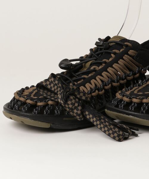 KEEN（キーン）の「UNEEK / ユニーク ★ Color Direction by ≪MAKOTO KIMURA （LOFTMAN）≫ / メンズ スニーカー サンダル  （サンダル・メンズ・オリーブ・27.5cm/28.5cm/26.5cm/25.5cm/29cm/27cm/28cm/26cm/25cm）」の17枚目の写真