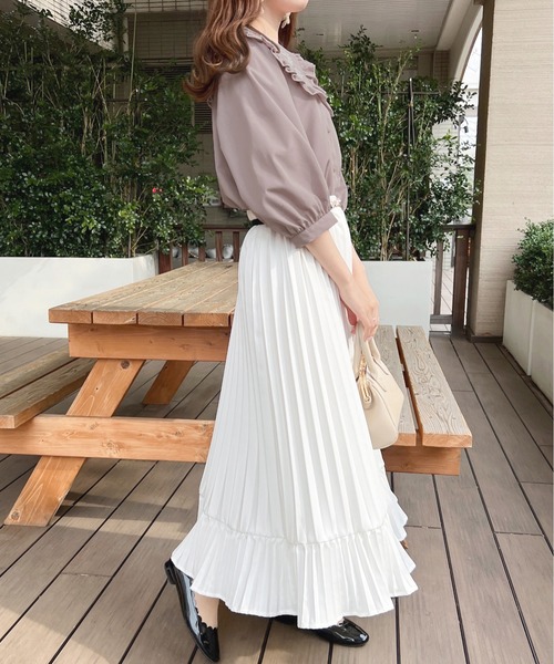 apres jour（アプレジュール）の「刺繍襟フリルブラウス【ZOZOTOWN限定