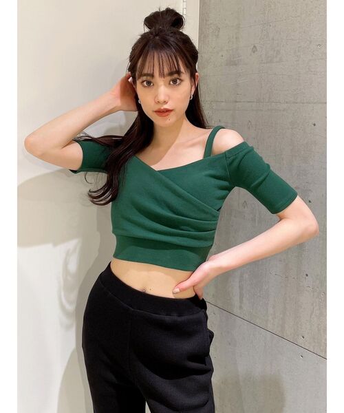 GYDA（ジェイダ）の「ハーフスリーブ2WAYカシュクールデザイントップス（Tシャツ/カットソー・レディース・ブラック/オフホワイト/グリーン・FREE）」の3枚目の写真