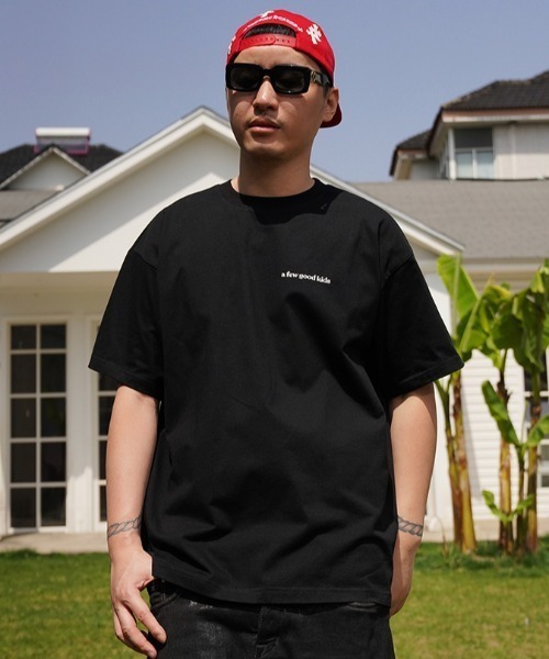 A FEW GOOD KIDS(ア フュー グッド キッズ)の「A'GEM/9 × .kom『A FEW GOOD KIDS/ア フュー グッド キッズ』ANGEL CIRCLE LOGO T-shirt/エンジェル 3Dサークルロゴ ベーシック 半袖Tシャツ(Tシャツ/カットソー・メンズ・ホワイト/ブラック・M/L)」の3枚目の写真