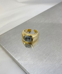 【earyear】スクエアストーントップ ボリュームリング ゴールド