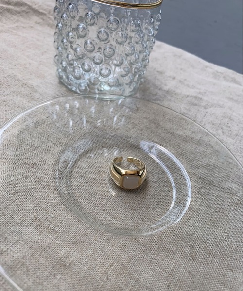 BROTHERHOOD(ブラザーフッド)の「【earyear】スクエアストーントップ ボリュームリング ゴールド(リング・レディース・クリア/レッド/ブルー/グリーン/ホワイト/ブラック/グレー・FREE)」の7枚目の写真