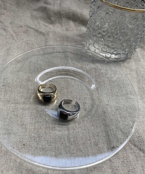 BROTHERHOOD(ブラザーフッド)の「【earyear】スクエアストーントップ ボリュームリング ゴールド(リング・レディース・クリア/レッド/ブルー/グリーン/ホワイト/ブラック/グレー・FREE)」の21枚目の写真