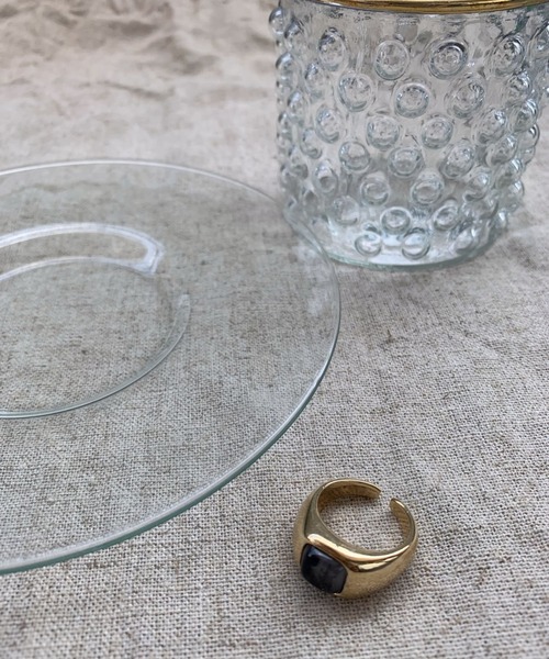 BROTHERHOOD(ブラザーフッド)の「【earyear】スクエアストーントップ ボリュームリング ゴールド(リング・レディース・クリア/レッド/ブルー/グリーン/ホワイト/ブラック/グレー・FREE)」の19枚目の写真