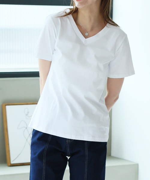 Ulysses(ユリシス)の「ベーシックVネックTシャツ(Tシャツ/カットソー・レディース・ホワイト/ブラック/パープル/ピンク/グレー/ベージュ/ブルーグレー・M/L)」の20枚目の写真