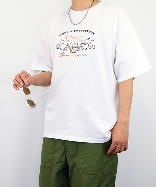 Burner(バーナー)の「【GROOVY STORE】ビッグシルエット 刺繍 キャンプ Tシャツ USAコットン(Tシャツ/カットソー・メンズ・ネイビー/ブラック/グリーン/ホワイト・M/LL/L)」の5枚目の写真