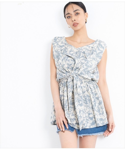 LATINA(ラティーナ)の「前後2WAYニュアンス柄フレアヘムノースリーブトップスカットソー(Tシャツ/カットソー・レディース・ブルー/グレイッシュベージュ・FREE)」の1枚目の写真