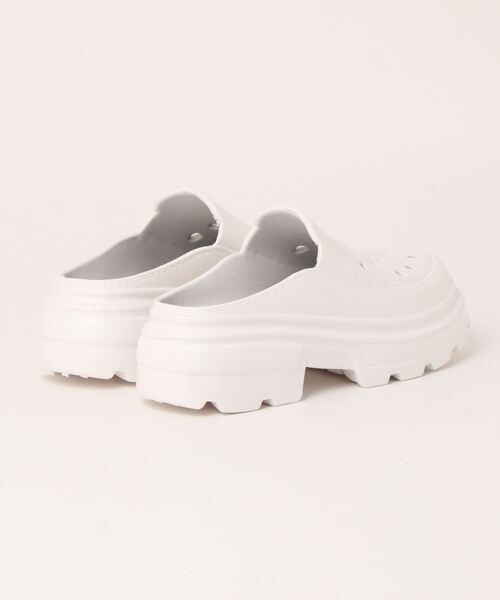 Fun & Daily(ファンアンドデイリー)の「Platform EVA Easy Sandals(サンダル・レディース・ホワイト/ブラック・SMALL/MEDIUM/LARGE)」の6枚目の写真