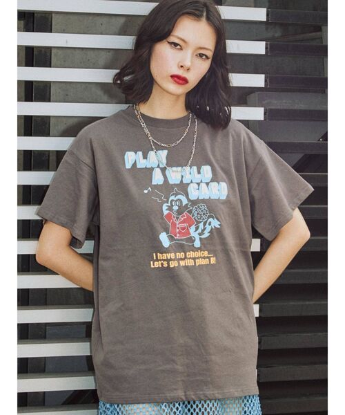 jouetie(ジュエティ)の「レトログラフィックBIG Tシャツ(Tシャツ/カットソー・レディース・ブラック/パープル/アイボリー・MEDIUM)」の2枚目の写真