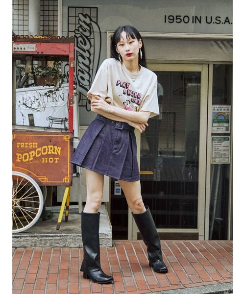 jouetie(ジュエティ)の「レトログラフィックBIG Tシャツ(Tシャツ/カットソー・レディース・ブラック/パープル/アイボリー・MEDIUM)」の16枚目の写真