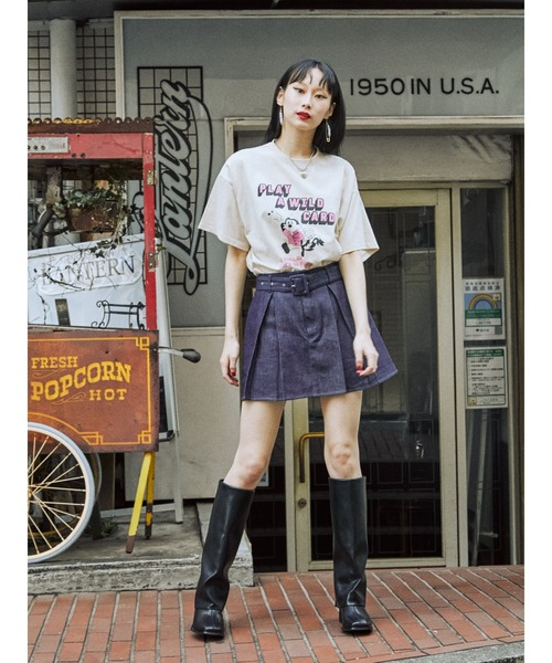 jouetie(ジュエティ)の「レトログラフィックBIG Tシャツ(Tシャツ/カットソー・レディース・ブラック/パープル/アイボリー・MEDIUM)」の12枚目の写真