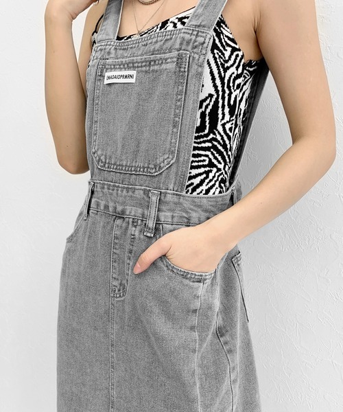 LVEU.（ラブユ.）の「【ZOZOTOWN限定】Side slit denim salopette jumper skirt / サイドスリットデニムサロペットジャンパースカート（ジャンパースカート・レディース・ブラック・FREE）」の17枚目の写真