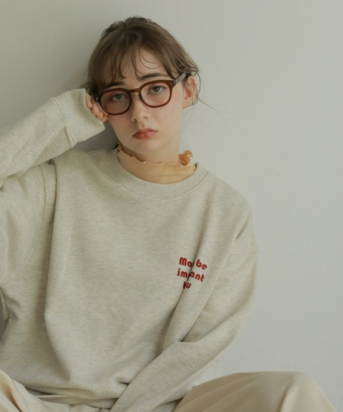 onetome（ワントゥーミー）の「オーバーサイズロゴスウェット【ユニセックス】（スウェット・レディース・ネイビー/オートミール・M/XL）」の3枚目の写真