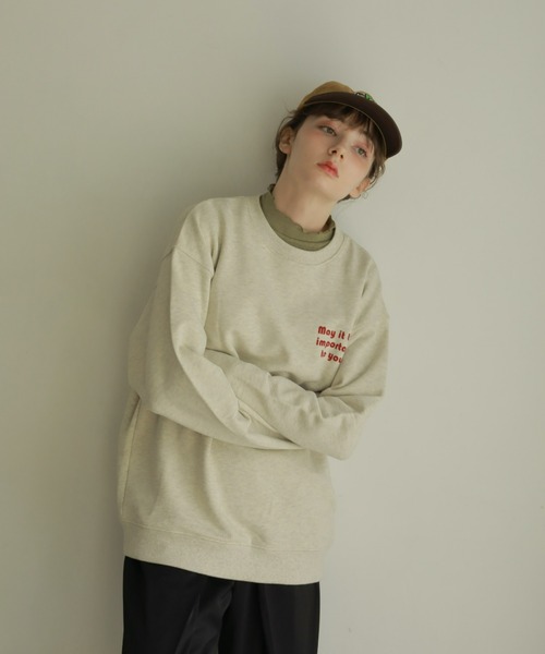 onetome（ワントゥーミー）の「オーバーサイズロゴスウェット【ユニセックス】（スウェット・レディース・ネイビー/オートミール・M/XL）」の11枚目の写真